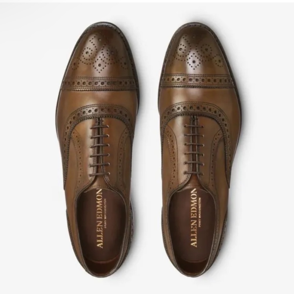 Allen Edmonds Men's Strand Cap Toes Oxford size 9 US